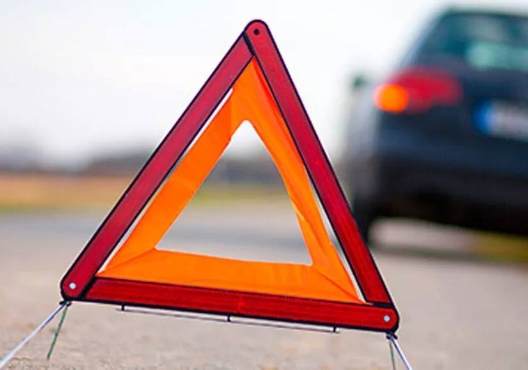 Hazard warning triangle requirement dropped on Spain's motorways and